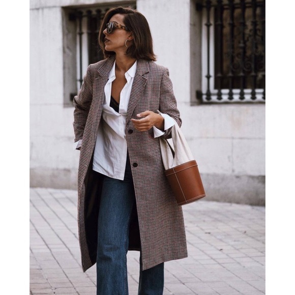 Staud Britt Linen & Leather Brown Bucket Bag - Picture 2 of 15